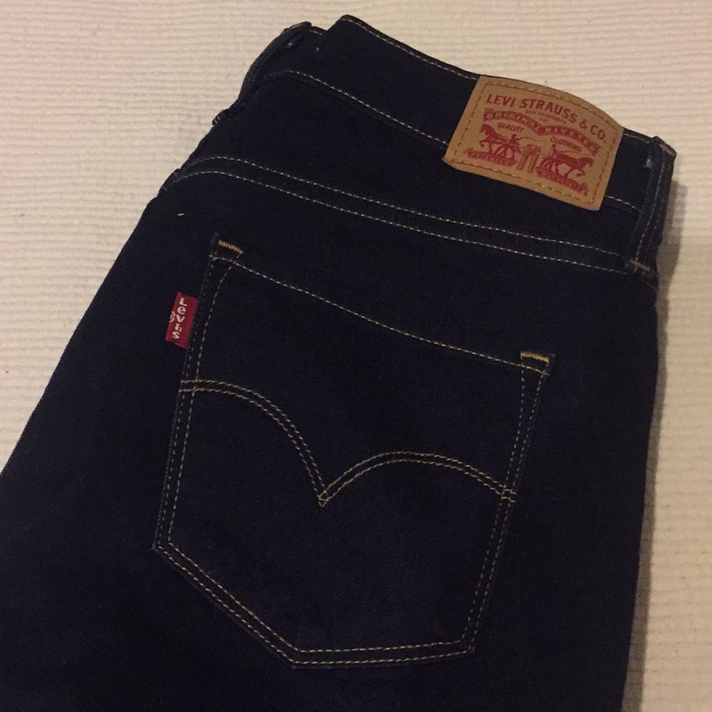 Levi’s 311 shaping skinny denim pants